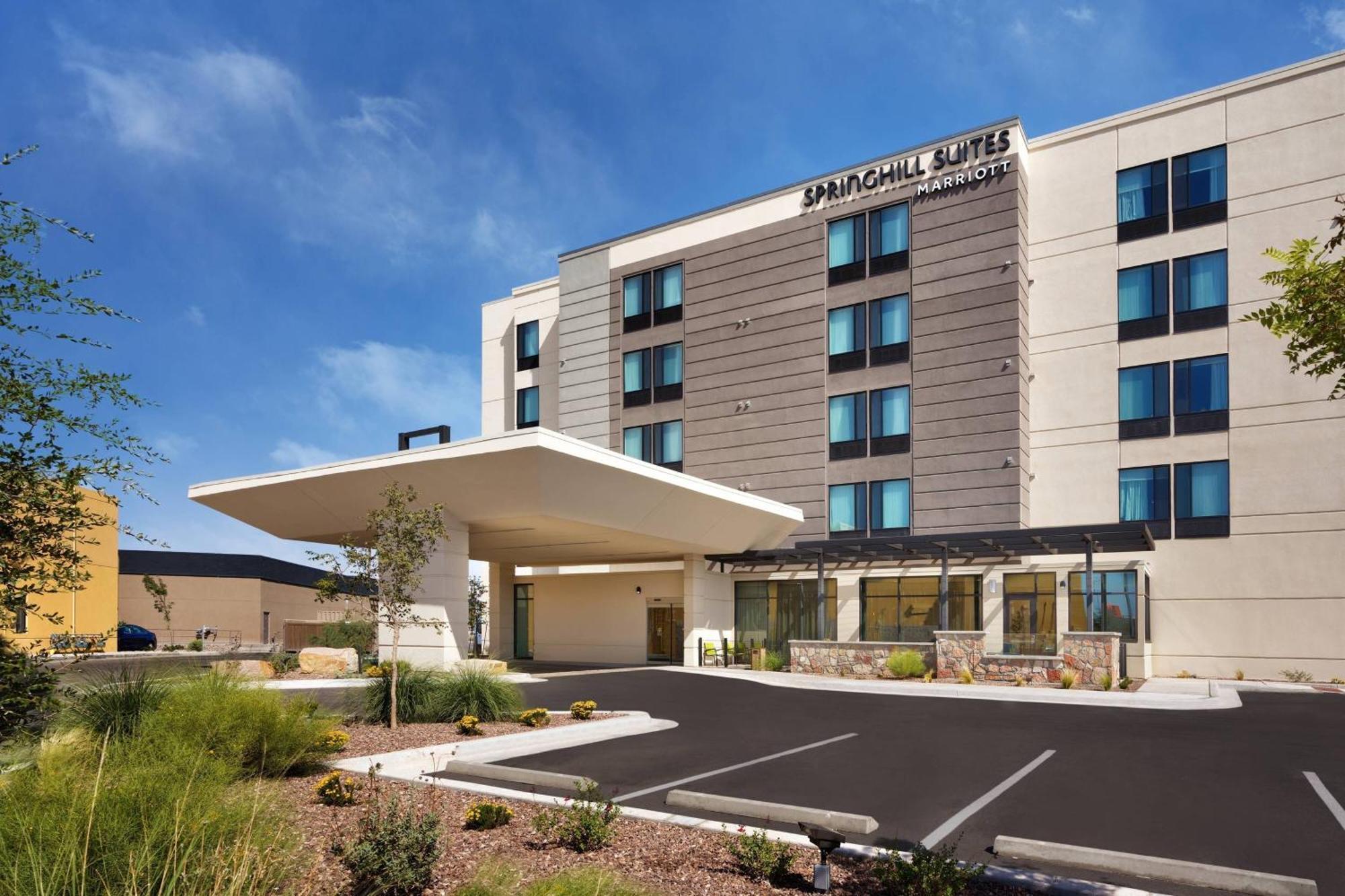 Hotel Springhill By Marriott Airport